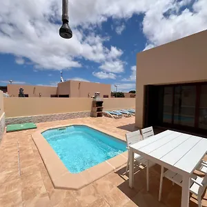 anahi-homes-corralejo-villa-dracaena-2.in-canary-islands.com/